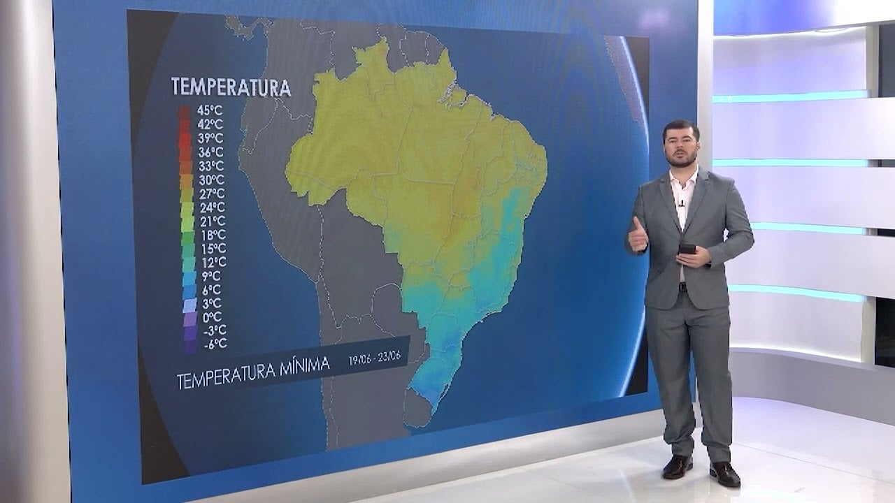 Massa de ar polar provoca geada e alerta de hipotermia no Brasil