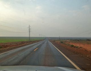 Calor, estrada e tudo bem