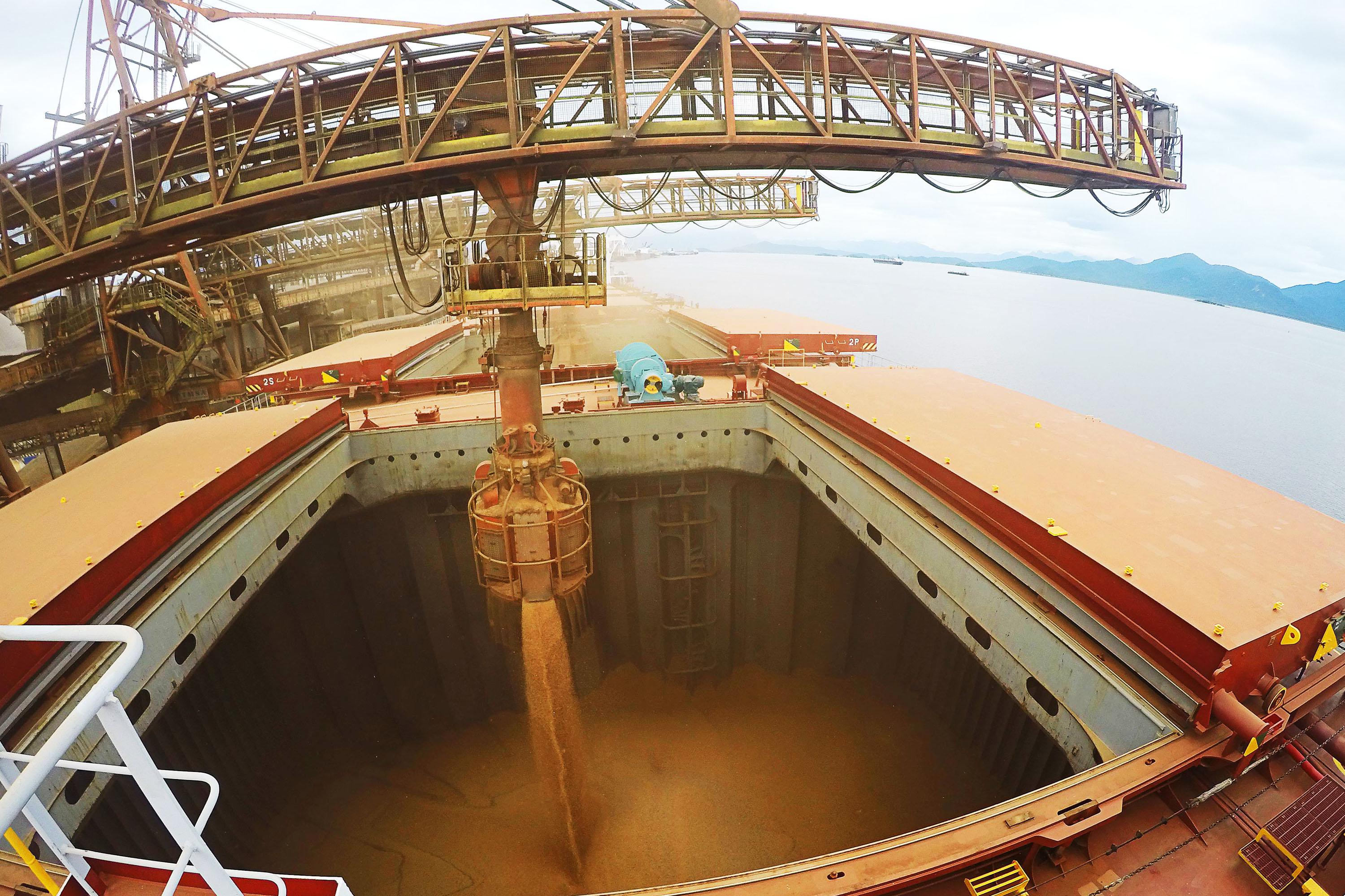 Brasil deve embarcar até 7 milhões de toneladas de soja em outubro