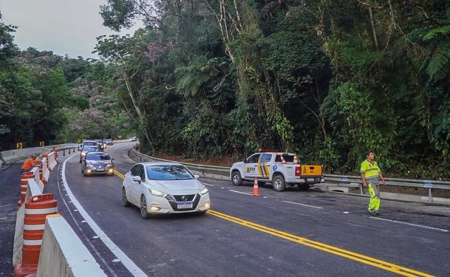 Rodovia Mogi-Bertioga (SP-098)
