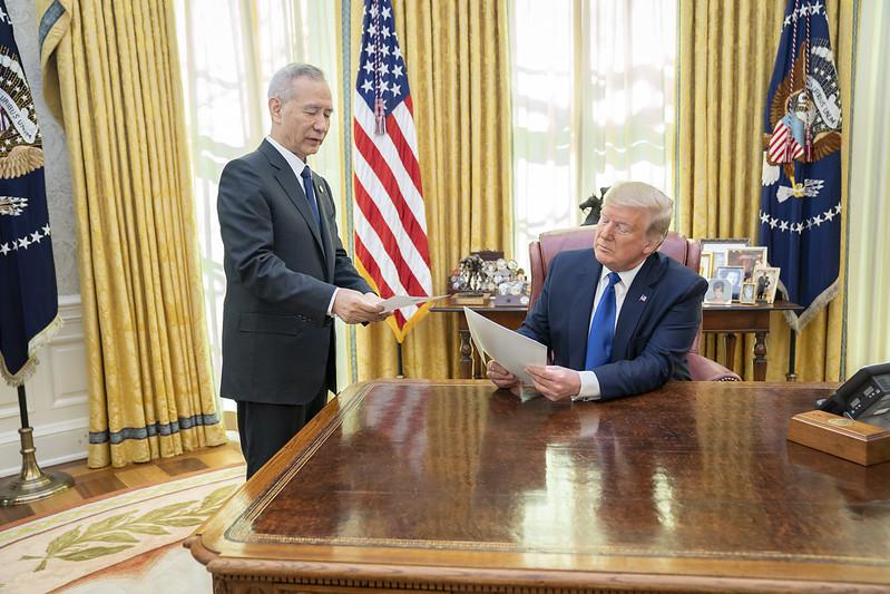 Assinatura do acordo comercial entre Estados Unidos e China
