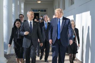 Assinatura do acordo comercial entre Estados Unidos e China