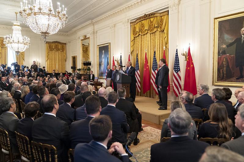 Assinatura do acordo comercial entre Estados Unidos e China