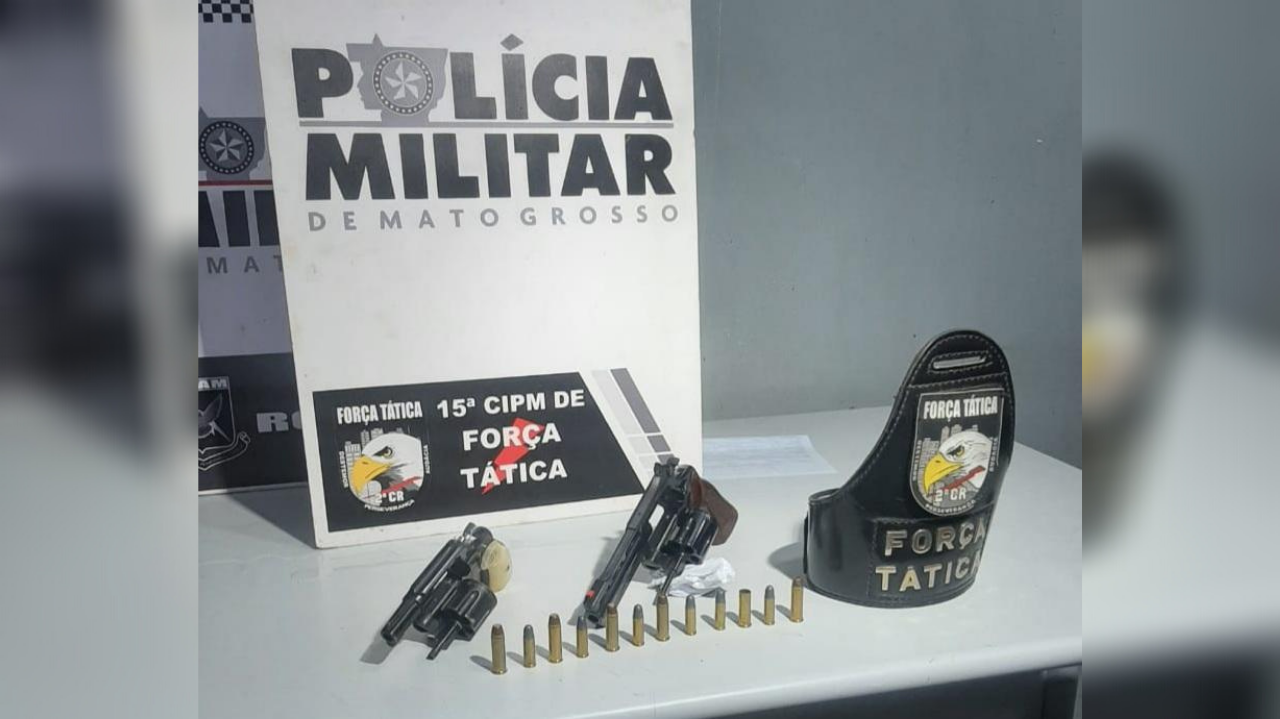 Armas de fogo apreendidas pela Força Tática após prisão de suspeitos de invadir fazenda em MT
