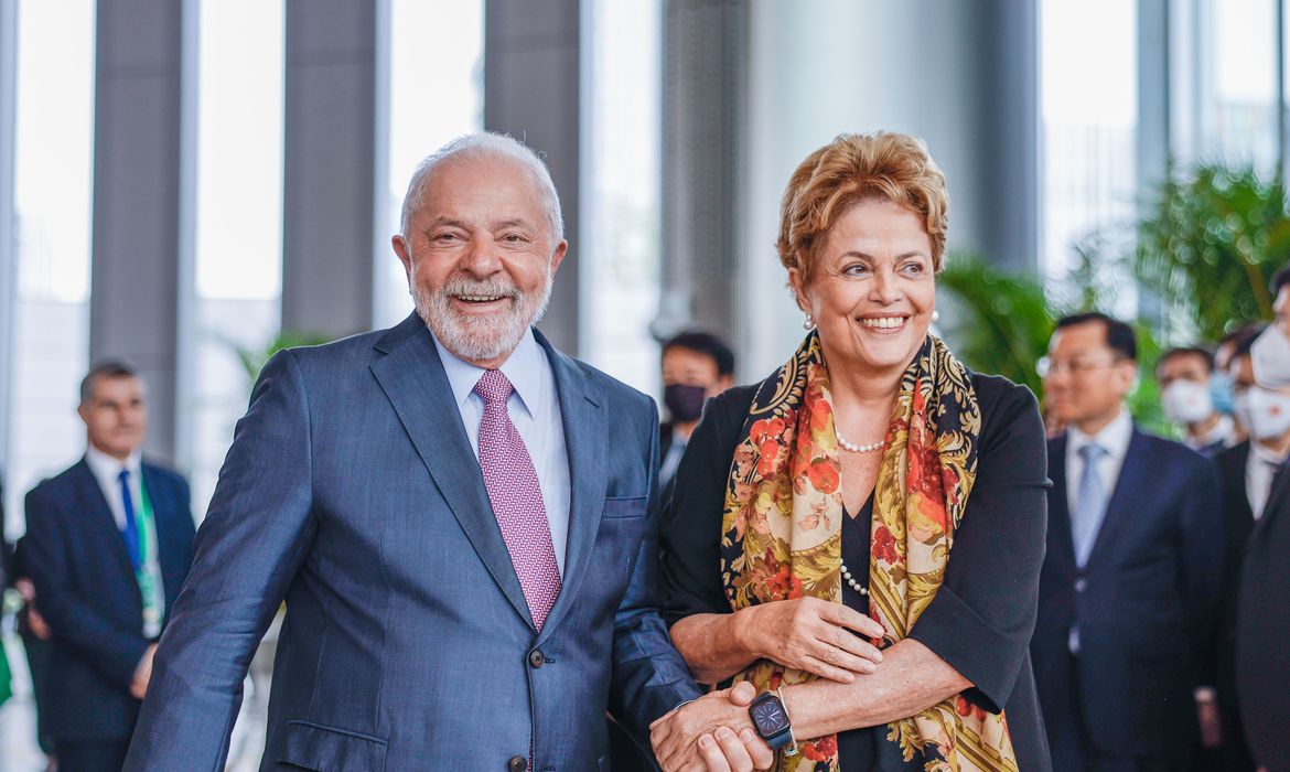 Dilma, Lula, China, Brics, NDB