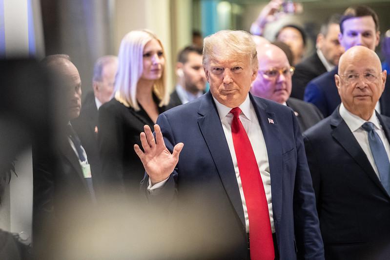 Trump fala em taxação global e pressiona China por abertura de mercado