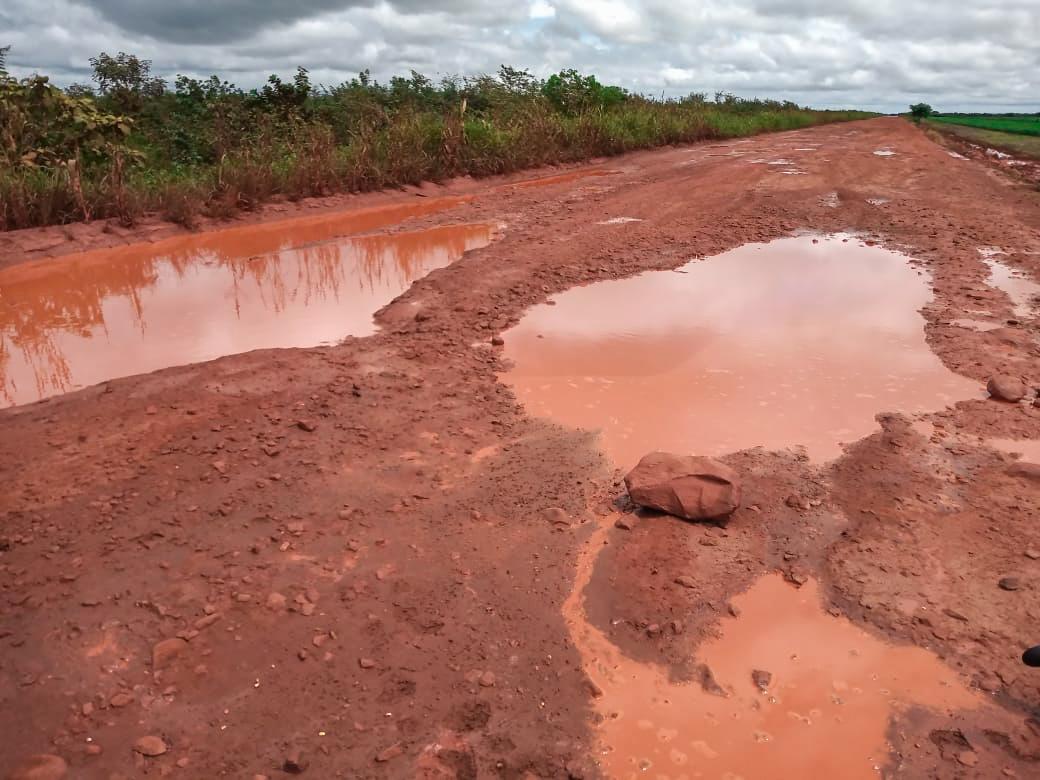 Soja Uruçui Piaui, estrada lama atoleiro