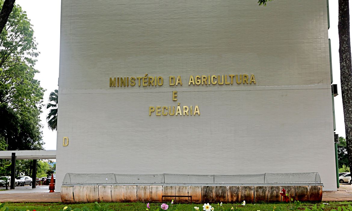 fachada do Ministério da Agricultura e Pecuária