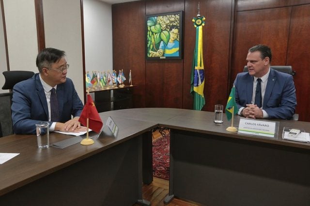 Vaca louca: autoembargo com China pode ser revisto, diz ministro