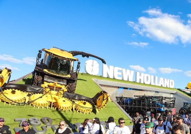 New Holland Agriculture forrageira FR 780