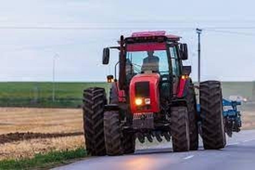 Projeto de lei pede liberação do trânsito de máquinas agrícolas em rodovias diariamente