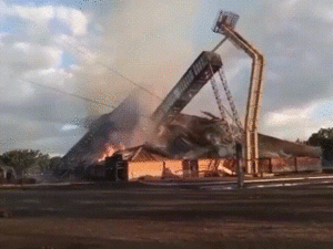 Incêndio destrói depósito de algodão em Itumbiara (GO); veja vídeo