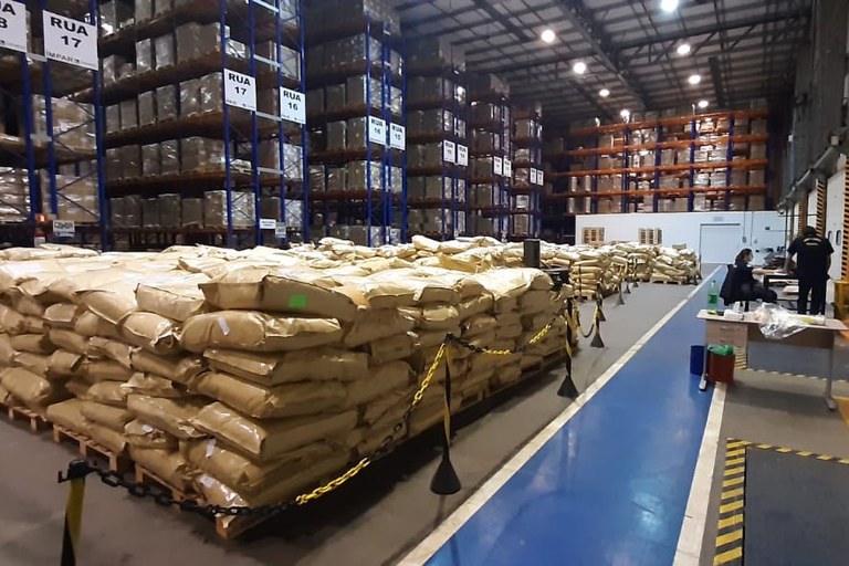 Facções criminosas avançam sobre o mercado de agrotóxicos e mancham a reputação do agro
