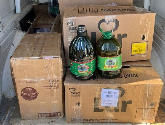 PF apreende azeite de oliva adulterado que seria vendido por todo o país