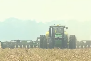 Bolsonaro participa de lançamento simbólico do plantio da soja em Mato Grosso