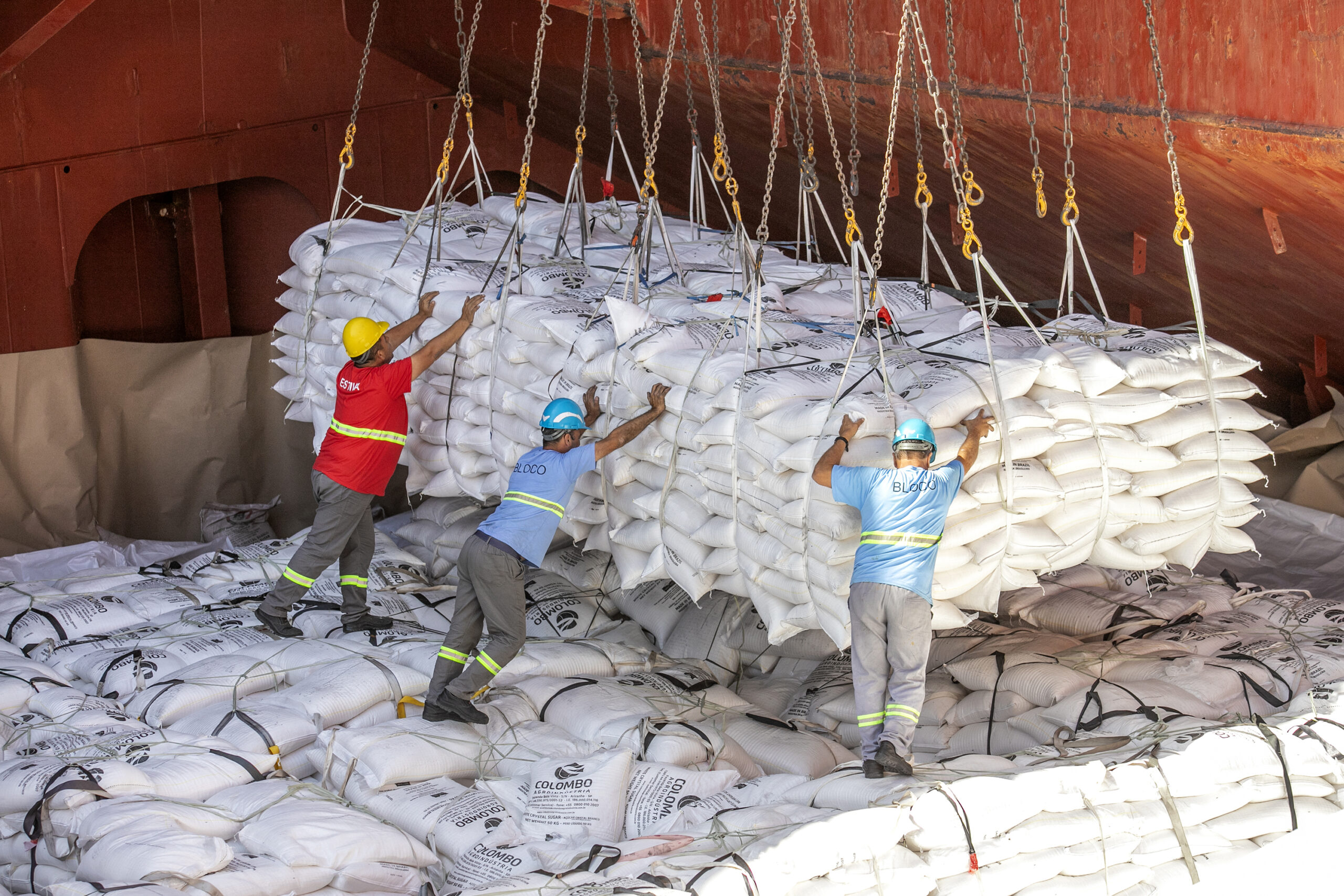 Chuvas impactam carregamento de açúcar no Paraná -