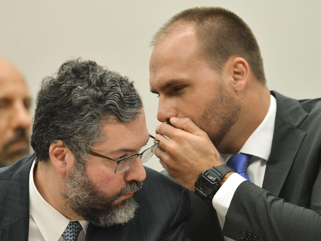 Eduardo Bolsonaro e Ernesto Araújo