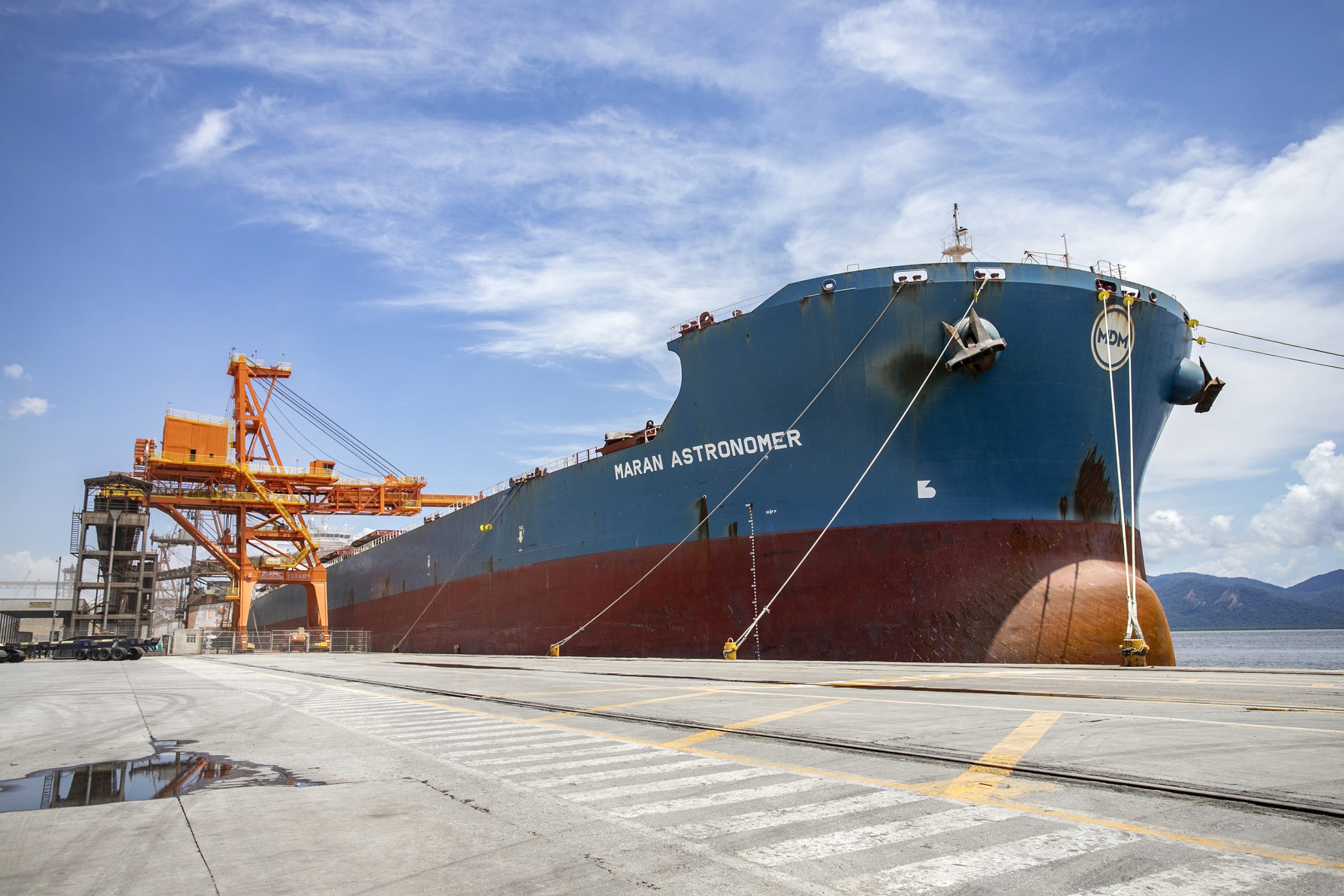 navio Maran Astronomer volta ao Porto de Paranaguá para carregar farelo de soja