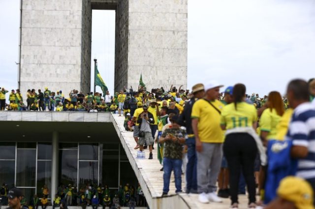 manifestações em brasília