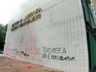 ministério da agricultura depredado pelo mst