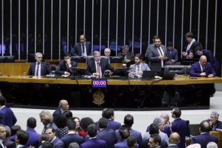 MP dps ministérios fixa o número de ministérios em 31