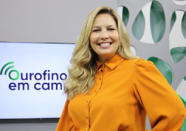 Juliana Matthes, coordenadora de comunicação corporativa e apresentadora do programa Ourofino em Campo