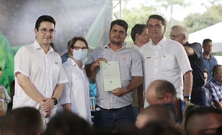 entrega de títulos de terra no Pará, com Jair Bolsonaro e Tereza Cristina